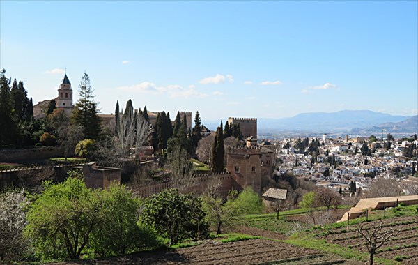 045-Башни Альгамбры и Аибальсин